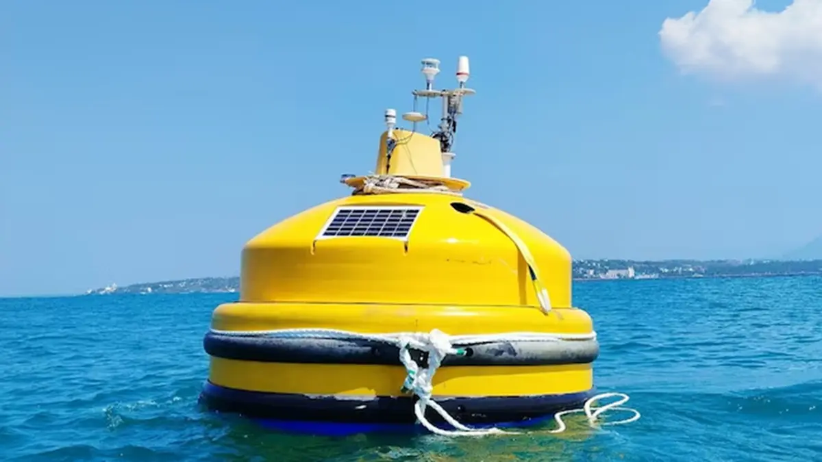 Floating LiDAR Buoy System