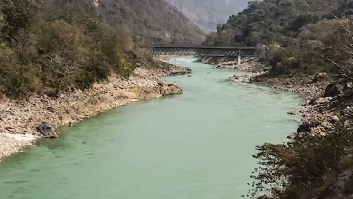 Saryu River and Waste Management