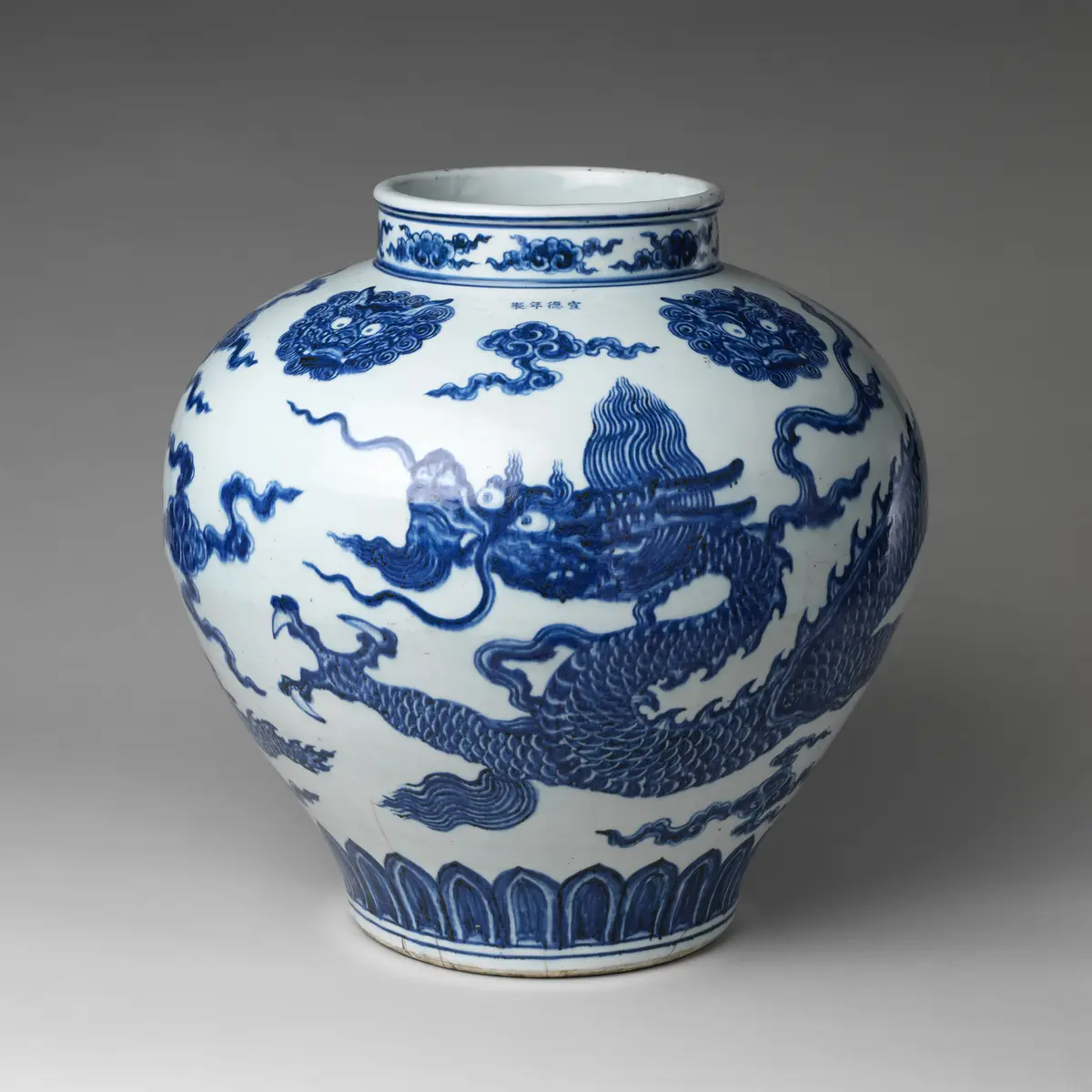 Temasek Wreck: 14th‑Century Shipwreck Loaded with Yuan Dynasty Porcelain