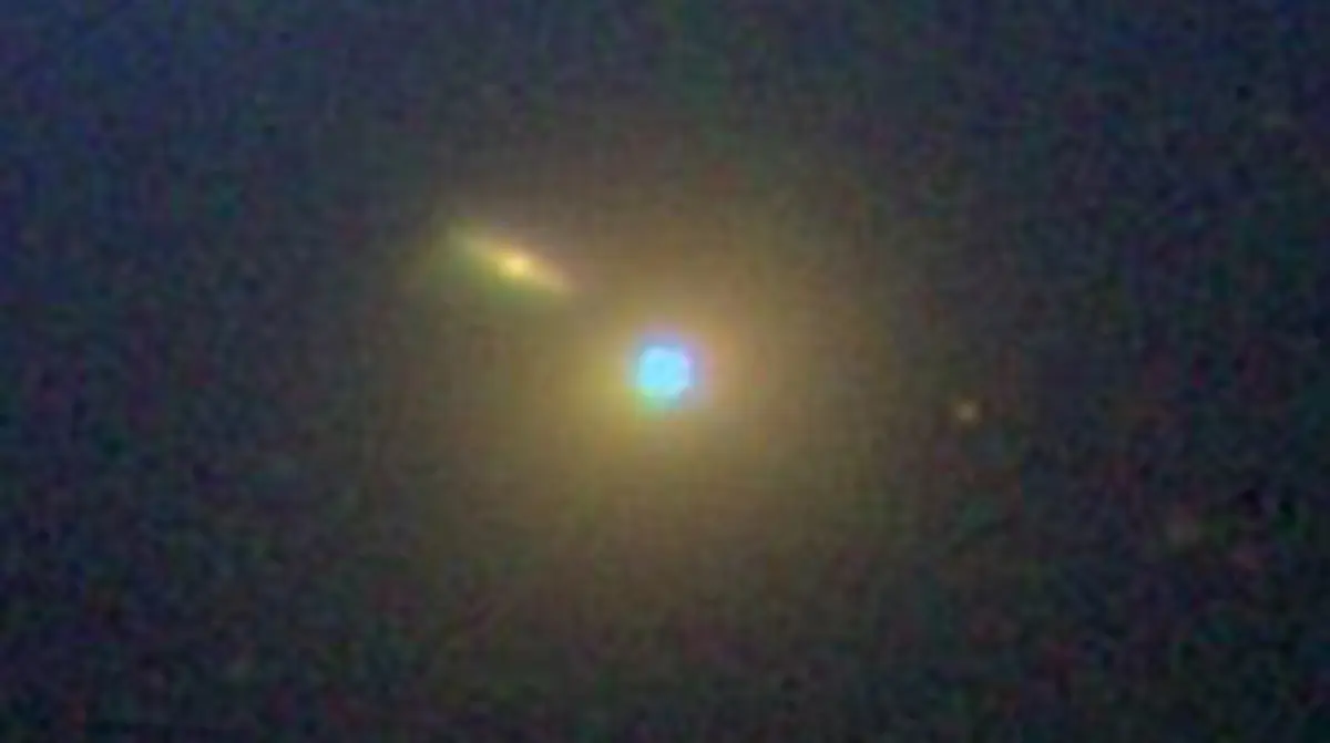TeV Blazars: Accretion-Disc X-Ray Hints in Markarian 421 and 501