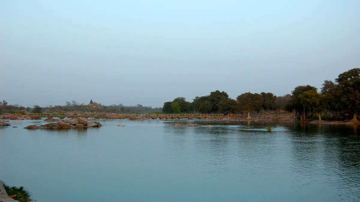 Betwa River in Spate: Flood Risk in Vidisha District