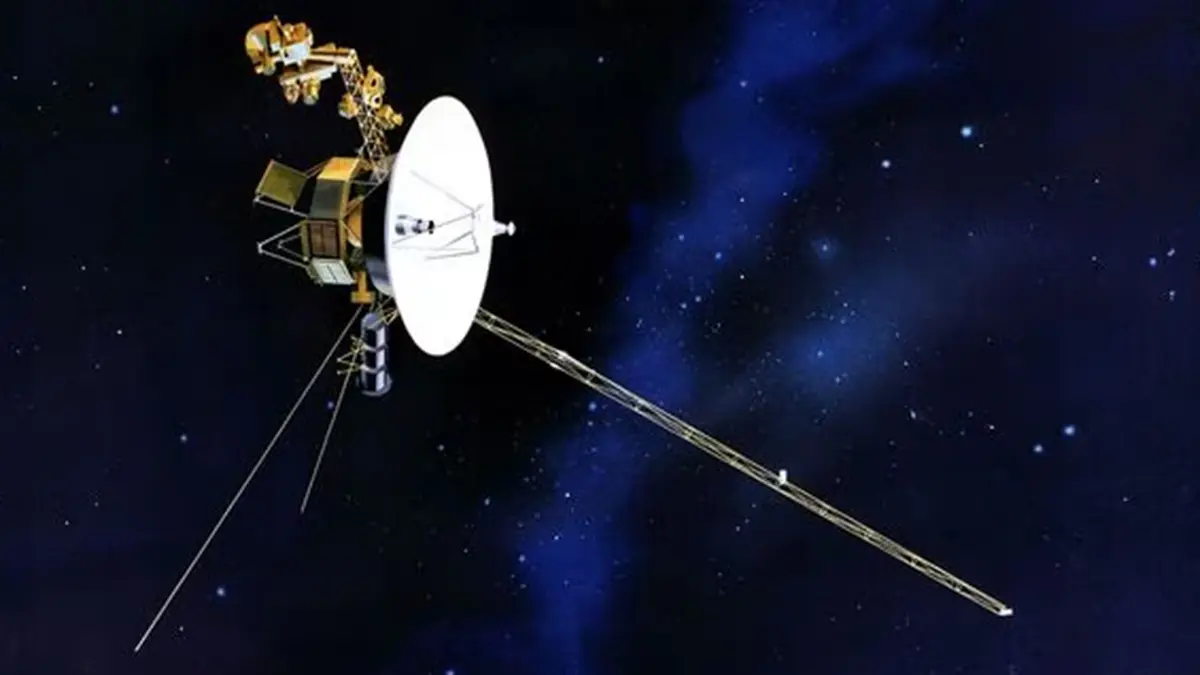 Voyager 1 Approaches a Light‑Day from Earth