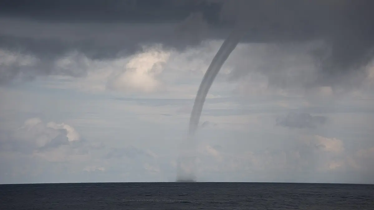 Waterspout Filmed over Ferry Reach on Bermuda’s North Shore